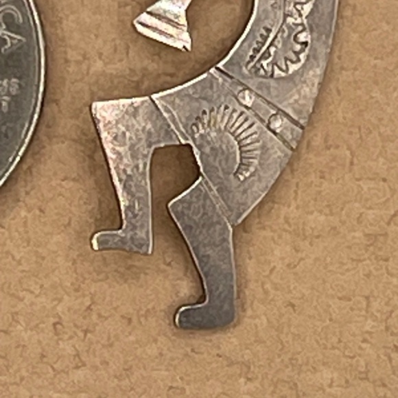 Sterling Silver Kokopelli Earrings Dangle 925 Dancer Feathers & Flute - Picture 13 of 14